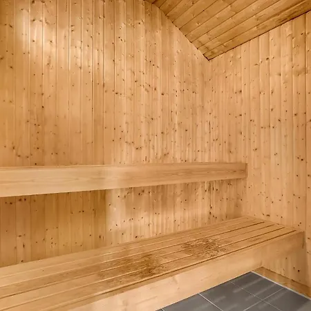 펜션 Beach Front Home In Blavand With Sauna Blåvand
