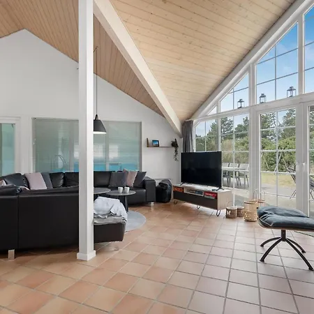 Сasa de vacaciones 5 Bedroom Lovely In Blåvand